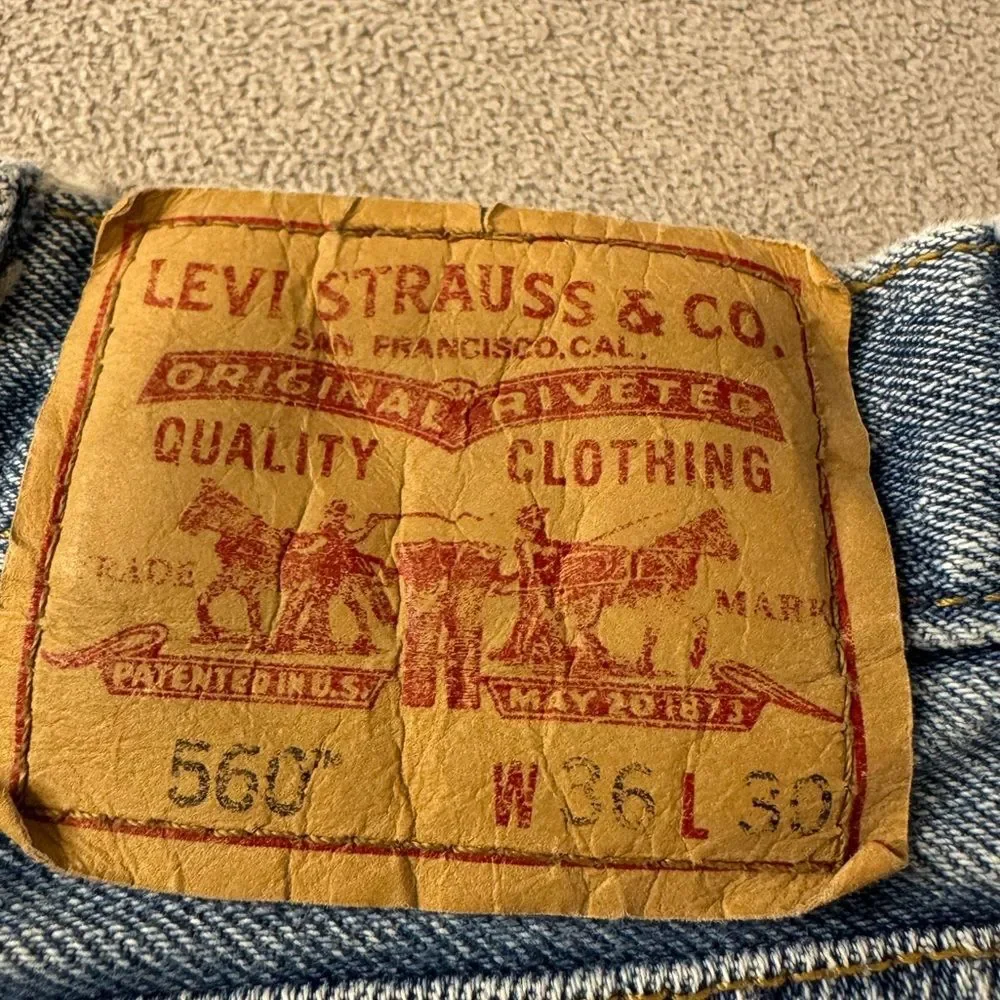 Vintage Levis 560 Comfort Fit Jeans 36x30 Baggy Stonewash USA 90’s